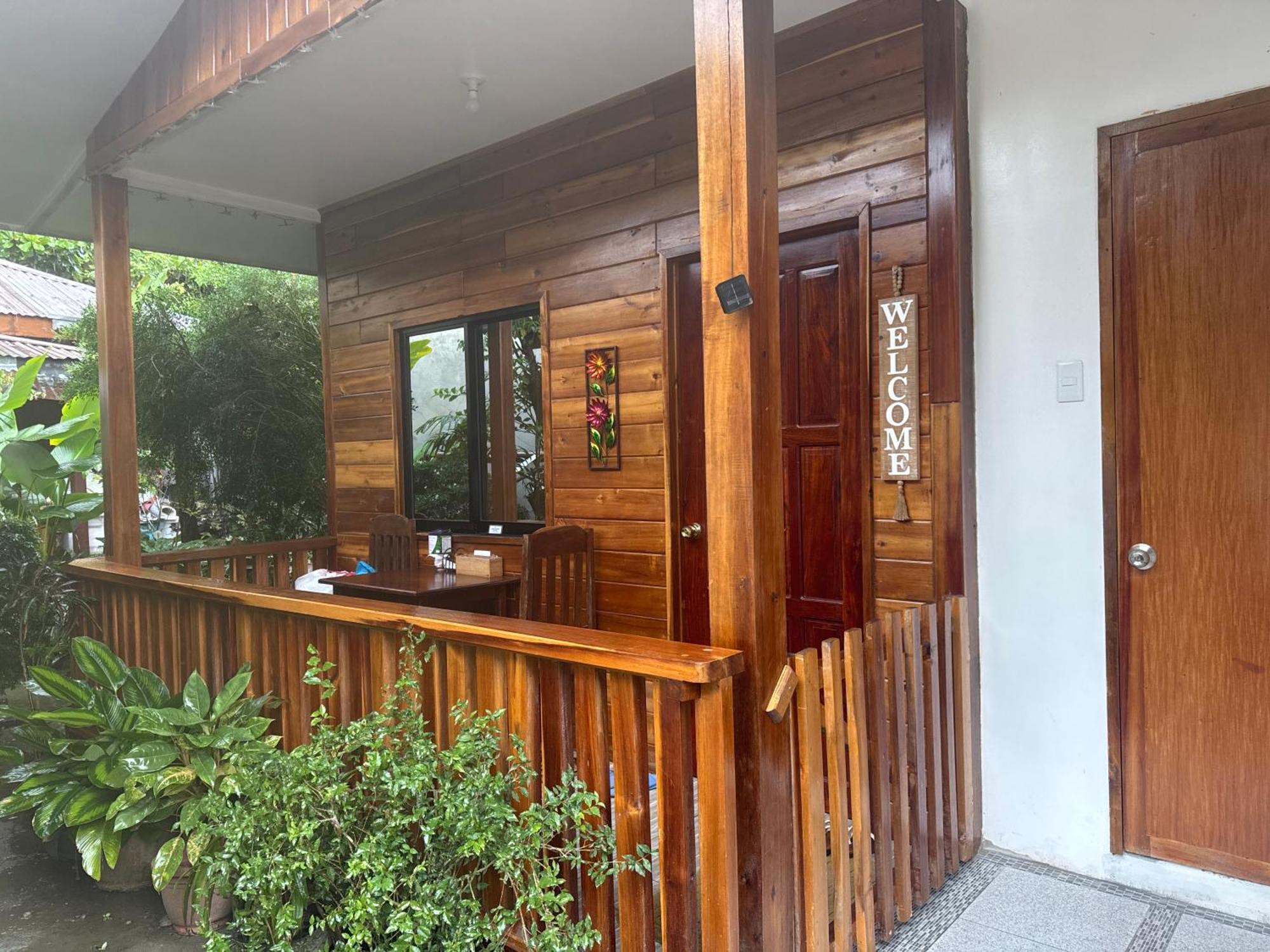 Theresa'S Pension House Сан-Висенте Экстерьер фото